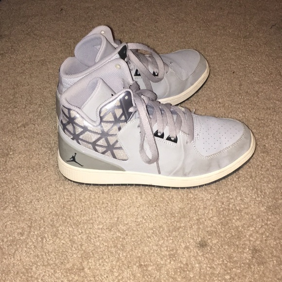 Jordan’s - Picture 2 of 2